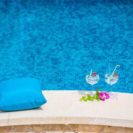Rustic House With Pool In Mallorca * インカ